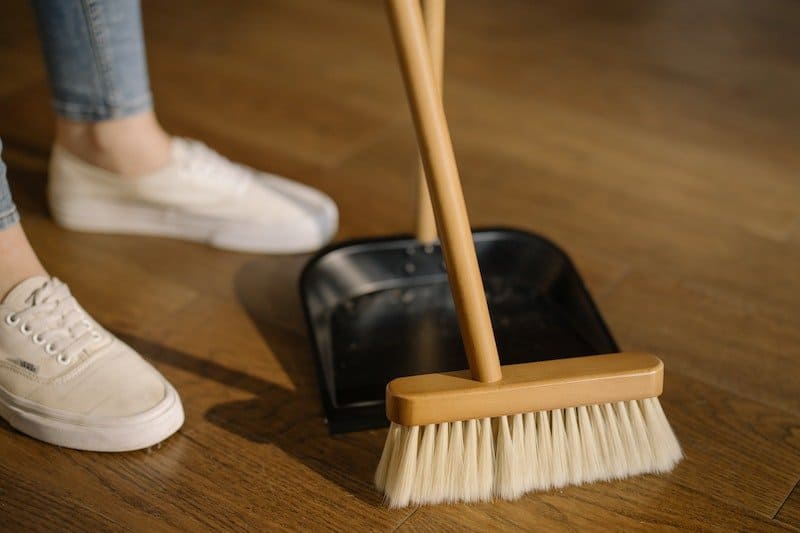 tenant cleaning property before vacating