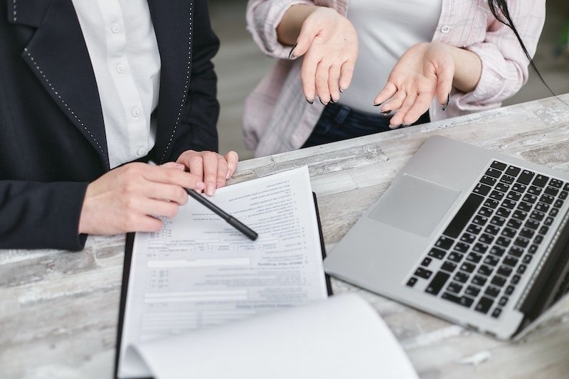 property manager discussing eviction with landlord